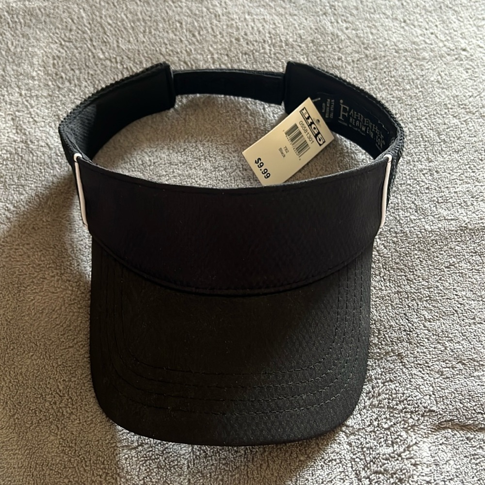 Black Golf Hat With White Line Detailing